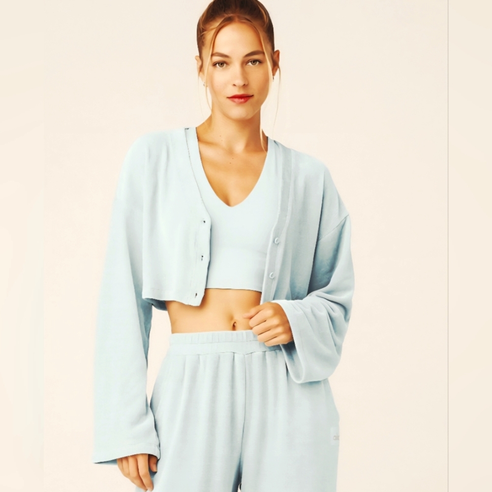 ALO Yoga Chenille Chalet Cardigan in Chalk Blue, Size: Small